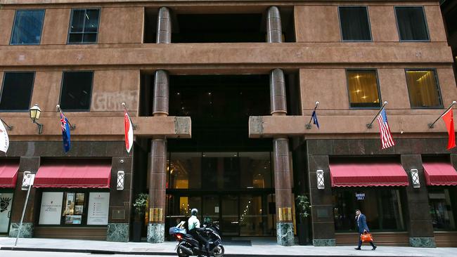 The Stamford Plaza Hotel in Little Collins St was closed due to a coronavirus outbreak among security contractors. Picture: Ian Currie