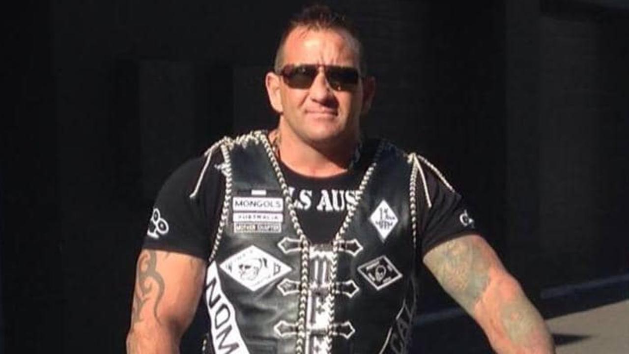 Shane Bowden: Mongols bikie leaves jail in stretch limousine | Herald Sun