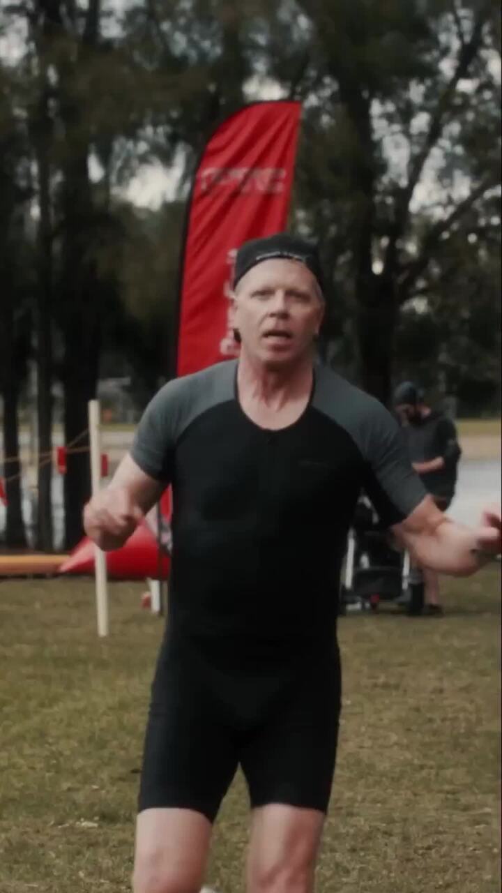 The Offspring frontman Dexter Holland takes part in Sydney triathlon