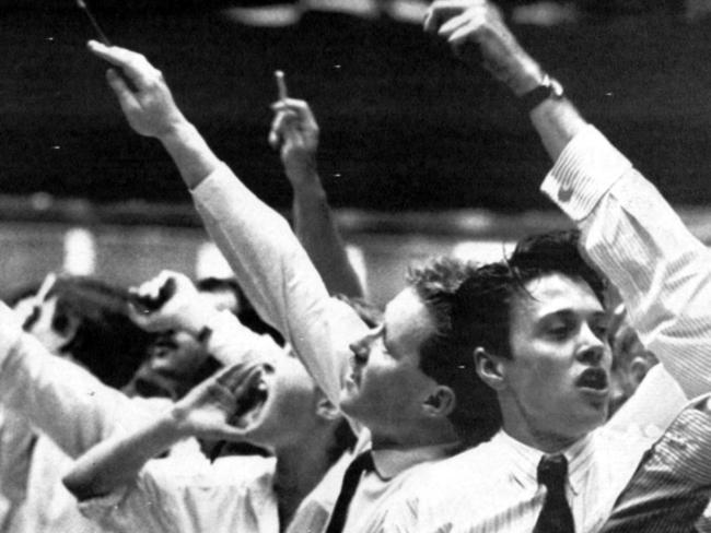 Share market traders in Sydney during the 1987 stock exchange crash.