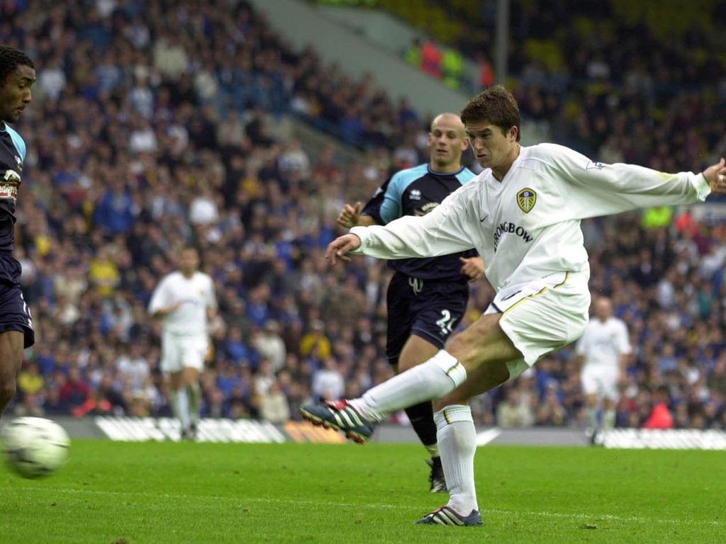 Harry Kewell scores for Leeds United in 2001.