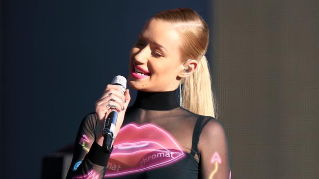 Iggy Azalea Disgusting Porn Captions - Australian rapper Iggy Azalea denies she's the buxom blonde in a raunchy  sex tape doing the rounds | news.com.au â€” Australia's leading news site