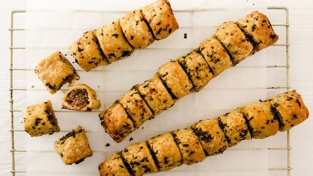 Way better than store bought sausage rolls.