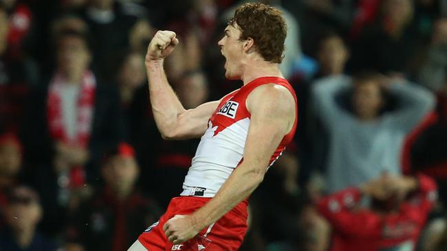 Gary Rohan kicks the winning goal.