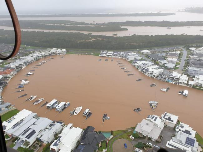 NSW FLOODS - Port Macquarie aerials. , NSW SES Port Macquarie Unit, 22tSrf pMlarcohdanshS matodi 1le4:recde3Sda1cl  · , Pictures just in of aerial reconnaissance along the coastline of Port Macquarie. It's so heartbreaking , NSW SES Mid North Coast NSW SES Port Macquarie Westport Club Port Jet, Picture: NSW SES Port Macquarie Unit