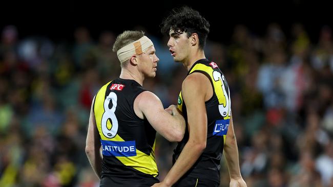 Jack Riewoldt with young forward Samson Ryan. Picture: James Elsby/AFL Photos via Getty Images