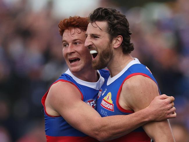 BALLARAT, AUSTRALIA – AUGUST 25: Marcus Bontempelli of the Bulldogs celebrates kicking a goal during the round 24 AFL match between Western Bulldogs and Greater Western Sydney Giants at Mars Stadium, on August 25, 2024, in Ballarat, Australia. (Photo by Daniel Pockett/Getty Images)