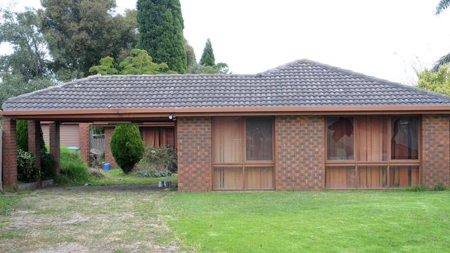 Neighbours of this Wantirna South house are calling for the owner to clean it up.