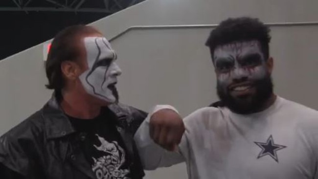 Sting coaches Ezekiel Elliott in the art of intimidation.