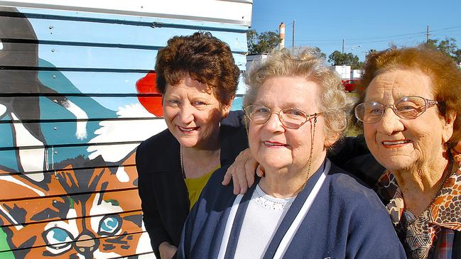 Barbara Mapp, Noela Donaldson and Lorraine Fisher in 2007.