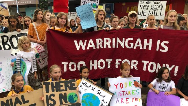 Climate change protest Manly. Picture: Julie Cross.