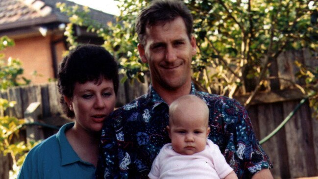 Kathleen Folbigg with ex-husband Craig and their daughter, Sarah.