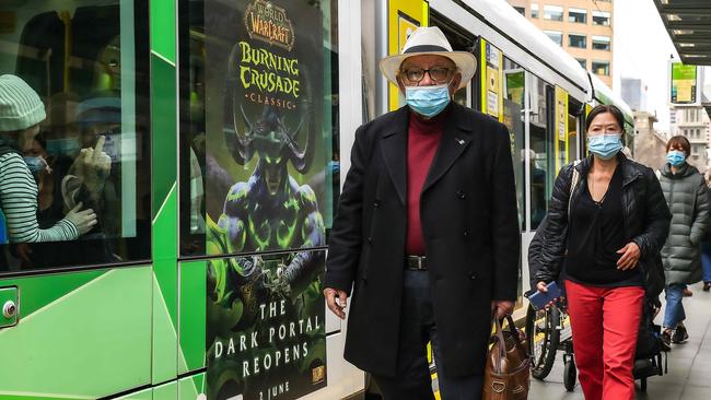 Masks on public transport will remain mandatory in Victoria. Picture: Ian Currie