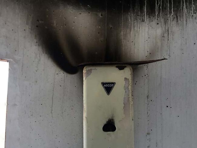 A supplied image obtained on Wednesday, July 24, 2019, of a faulty water heater that caused the death of Heather Diane Pearce at her family's farming property at Reedy Creek, southeast of Adelaide, in January last year. A South Australian woman died from carbon monoxide poisoning, the lethal gas given off by a dodgy water heater installed in a bathroom, an inquest has heard. (AAP Image/Supplied by SA Coroner Court) NO ARCHIVING, EDITORIAL USE ONLY