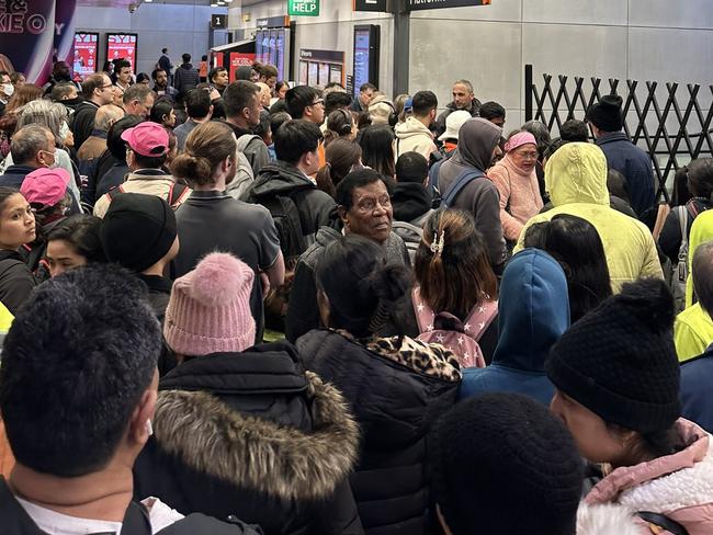 Crowds began to swell at Parramatta Station on Thursday afternoon. Picture: Twitter / Dave McPherson