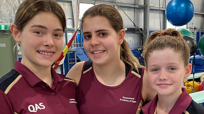 Elite rookie divers Emily Francis, left, Sam Olivier and Maggie Grey.