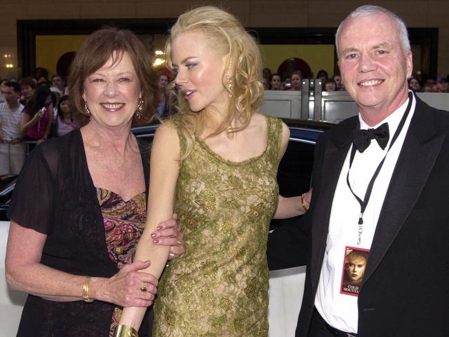 Nicole Kidman with her parents Janelle and Antony in 2003. Picture: Peter Carrette/Getty