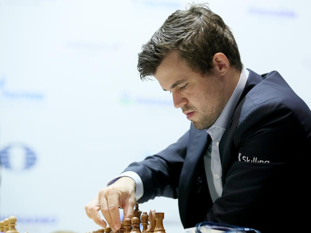 Playing Carlsen's favourite opening against him, Carlsen vs Dubov