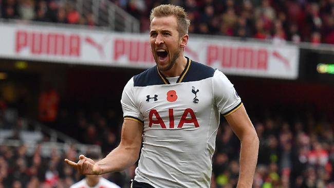 Tottenham Hotspur on X: Our new @NikeUK kits for 2017/18, as