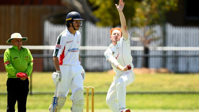 Luke Kranzbuhler of Sorrento bowls during the MPCA Provincial match between Pines and Sorrento at Pat Rollo Reserve, on November 18, 2023, in Melbourne, Australia. (Photo by Josh Chadwick)