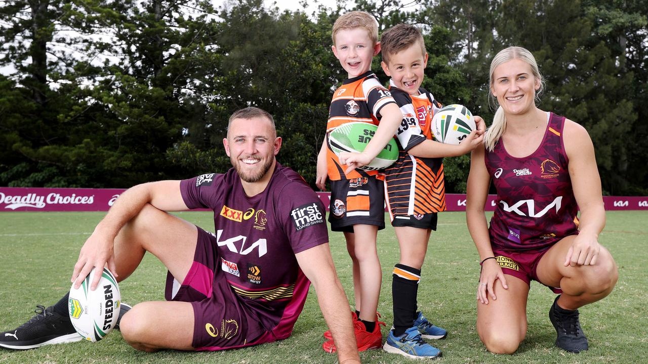 Kurt Capewell, Jamie O'Brien, 6, Ollie Williams, 6, and Shenae Ciesiolka at the 2022 Qld Participation Season Launch at Gilbert Park. Picture: Tara Croser