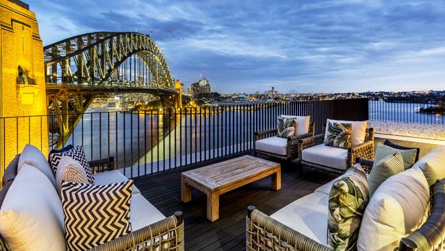 Sydney Penthouse With Amazing Views 