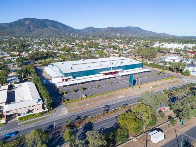 The former Bunnings Warehouse site in Rockhampton is for sale.