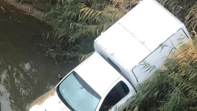 A ute has been found near Timbrebongie Bridge in Narromine.