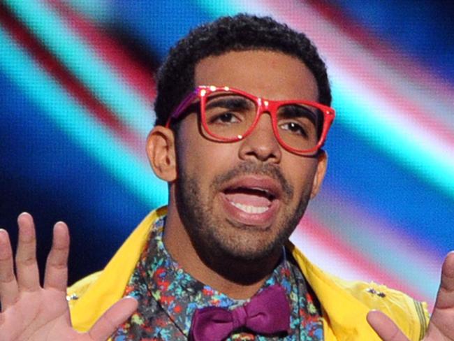 LOS ANGELES, CA - JULY 16: Host Drake speaks onstage during the 2014 ESPYS at Nokia Theatre L.A. Live on July 16, 2014 in Los Angeles, California. Kevin Winter/Getty Images/AFP == FOR NEWSPAPERS, INTERNET, TELCOS & TELEVISION USE ONLY ==