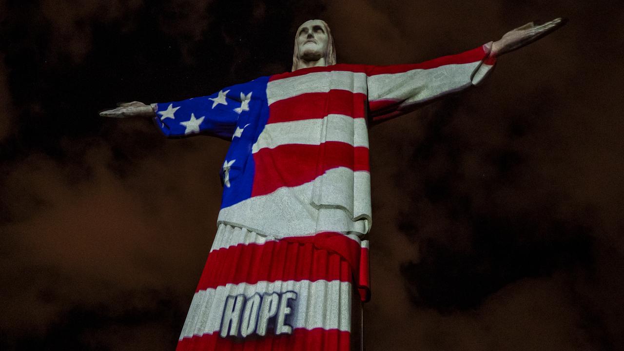 Coronavirus Rio De Janeiro Christ The Redeemer Statue Lit With Flags Escape Com Au