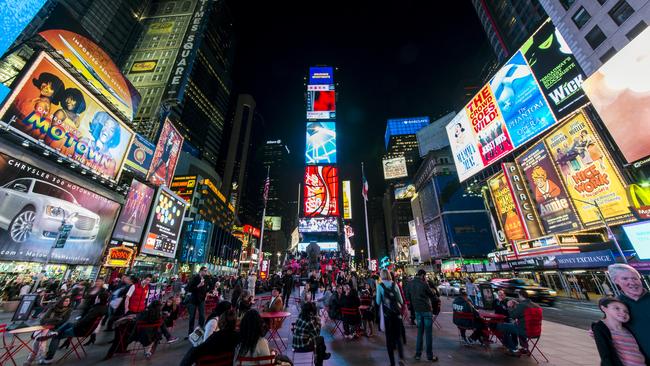 City planning boss Cameron Caldwell has welcomed the proposal for a Times Square-like screen for Surfers Paradise.