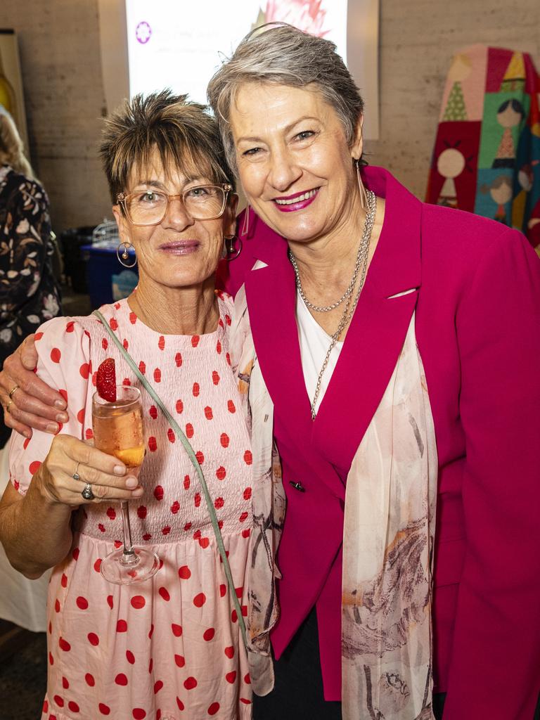 Maxine Hetherington (left) and Robyn Johnson at the ladies cocktail night fundraiser for Protea Place at the Royal Hotel, Friday, April 29, 2022. Picture: Kevin Farmer