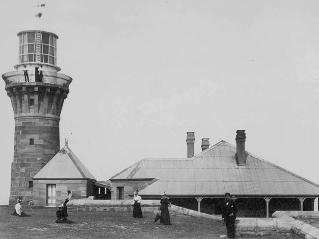 Barrenjoey Lighthouse circa 1910. Courtesy: State Library of NSW