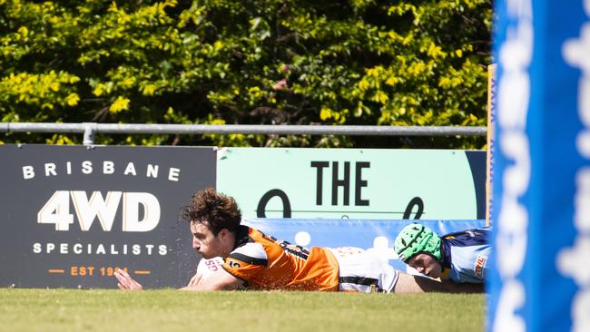 Connor Simpson scores a try. April 10, 2021 - Picture: Renae Droop