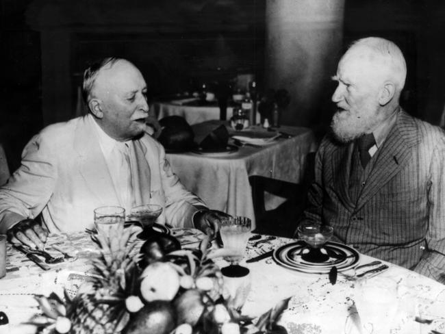 Dr John Harvey Kellogg (left), hosting Irish author George Bernard Shaw, rejected the strange fad for fletcherizing.