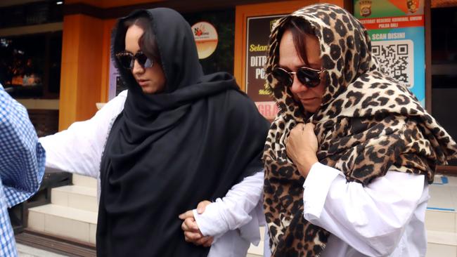 Lamar Ahchee's mother and sister arrive at Bali Police HQ. Picture: Lukman S. Bintoro