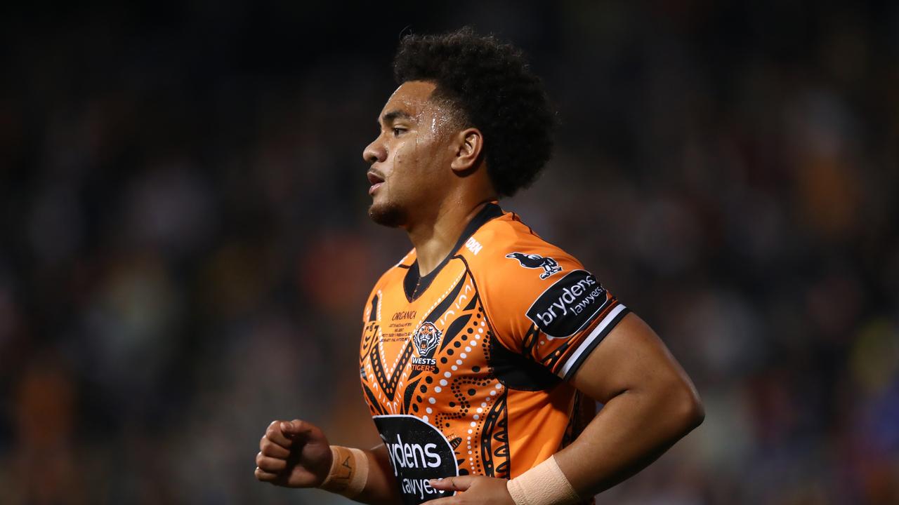 Wests Tigers' David Nofoaluma and Josh Aloiai ordered by NRL to