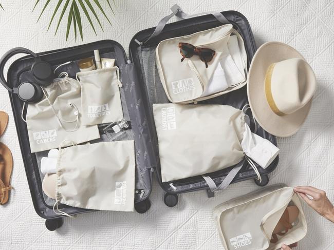 You can get these six travel organisers for $10. Picture: Aldi