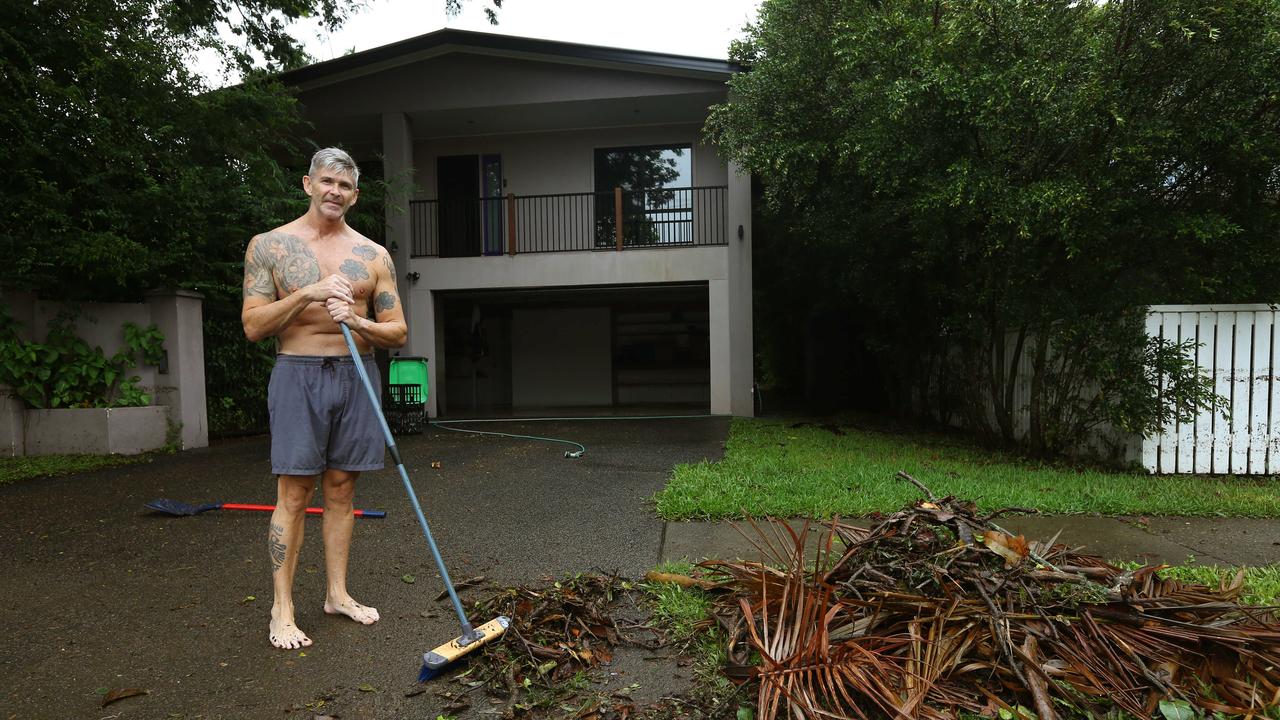 Calls for Brisbane locals to form ‘ute army’ in Alfred clean-up bid