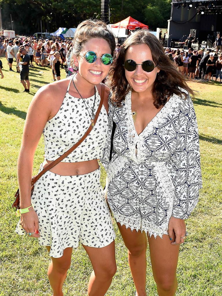 Bree Ryan and Casey Manson at BASSINTHEGRASS 2015