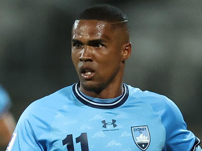 SYDNEY, AUSTRALIA - SEPTEMBER 19: Douglas Costa of Sydney FC in action during the AFC Champions League 2 match between Sydney FC and Eastern FC at Netstrata Jubilee Stadium on September 19, 2024 in Sydney, Australia. (Photo by Mark Metcalfe/Getty Images)