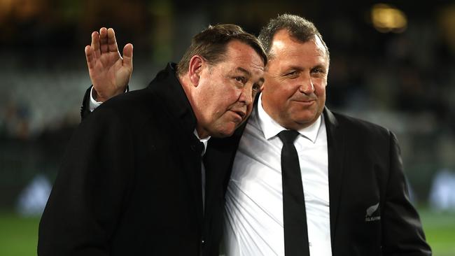 New Bulldogs staffer Steve Hansen (L) has been issued a hands off by his All Blacks replacement Ian Foster (R). Picture: Phil Walter/Getty