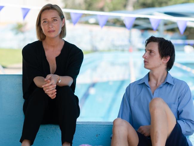 Asher Keddie (Simone) in The Hunting, with Alex Cusack, playing Andy.Supplied by SBS.