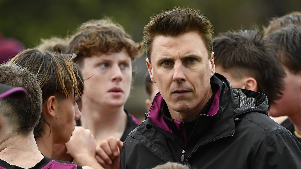 APS Insider: Lloyd’s win over Blues-tied X-factor, father-son Dog