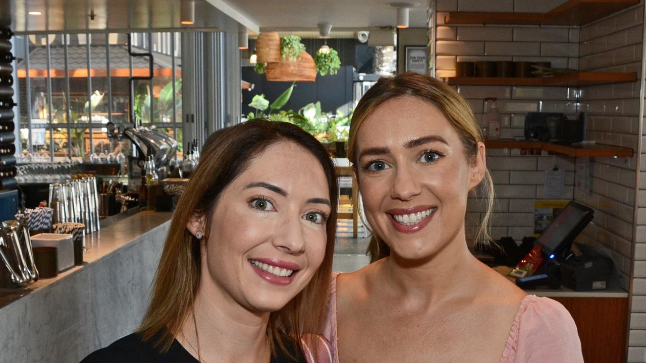 Sarah Symons and Amy Creighton at Early Risers Gold Coast Women in Business breakfast at Edgewater Dining, Isle of Capri. Pic: Regina King