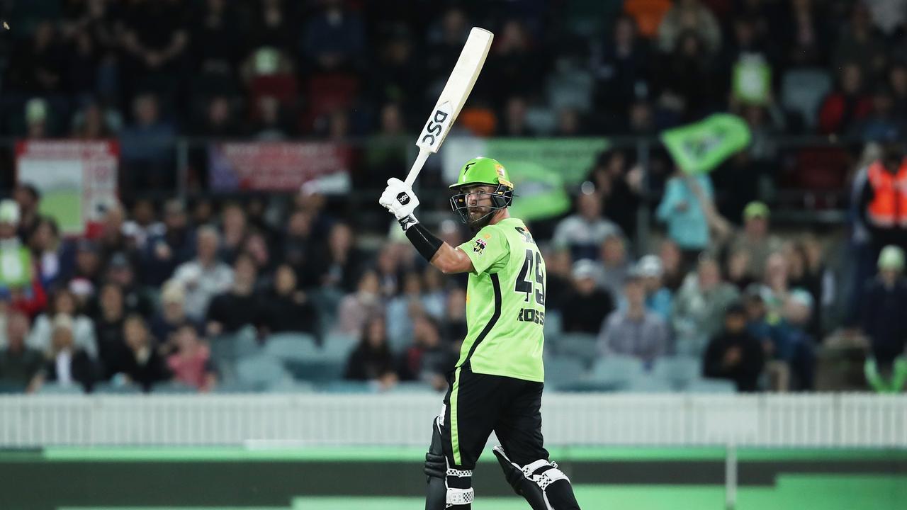 Alex Ross monstered the Heat in a brilliant display of batting for the Sydney Thunder.