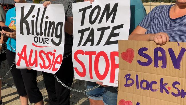 A protest against the filling of Black Swan Lake. Picture: Paul Weston.