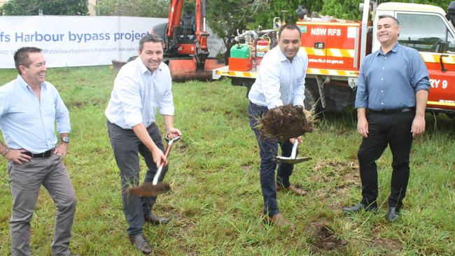 Just a bunch of mates casually turnin’ a sod at the official start of the Coffs Harbour bypass.