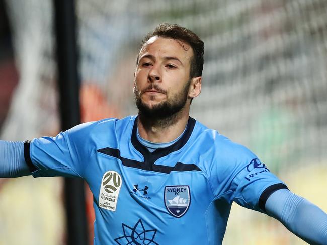 SYDNEY, AUSTRALIA - DECEMBER 07: Adam Le Fondre of Sydney celebrates scoring a goal during the round nine A-League match between Sydney FC and the Brisbane Roar at Netstrata Jubilee Stadium on December 07, 2019 in Sydney, Australia. (Photo by Brendon Thorne/Getty Images)
