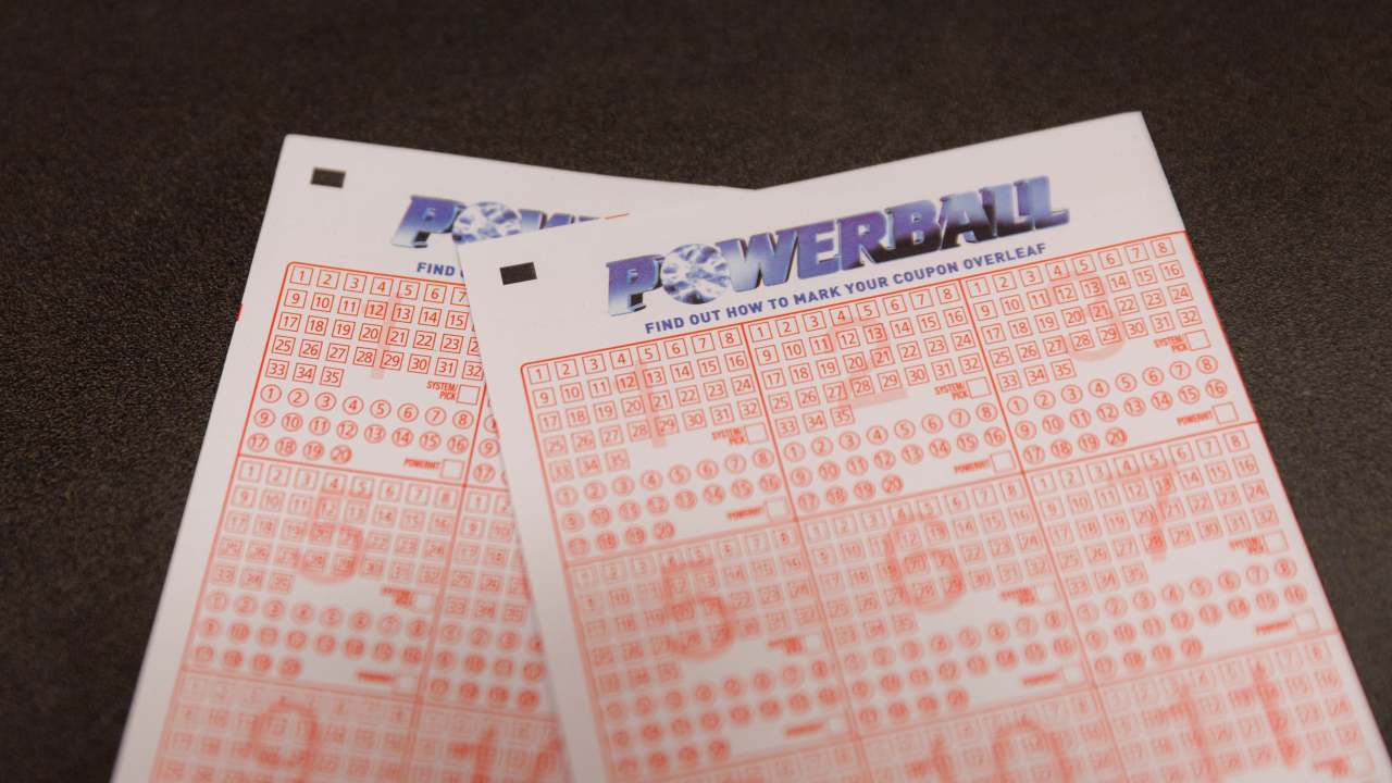 Powerball rolls over to $200m jackpot, largest in Australian history